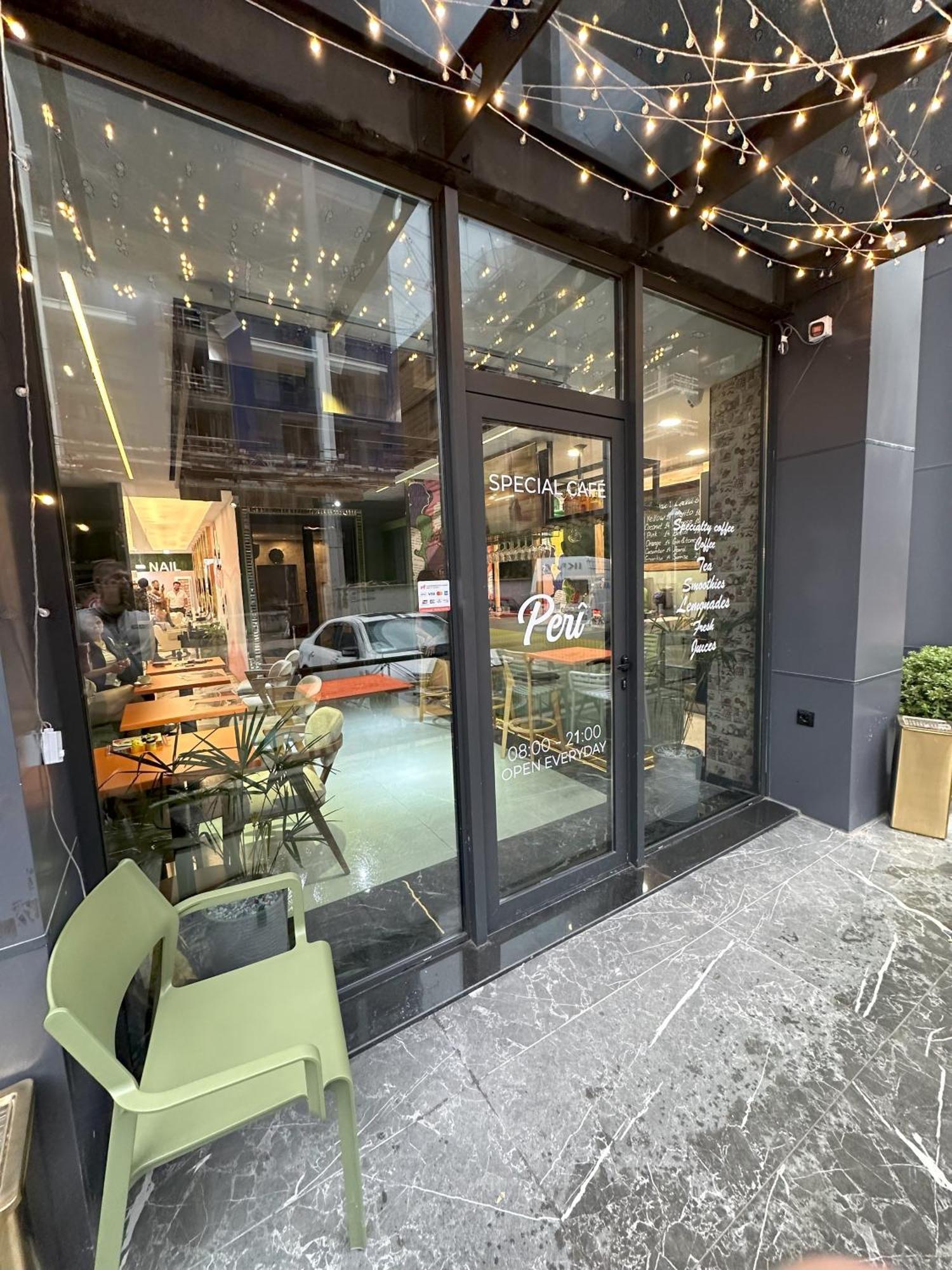 Bi Residence Sea View Luxury バトゥーミ エクステリア 写真
