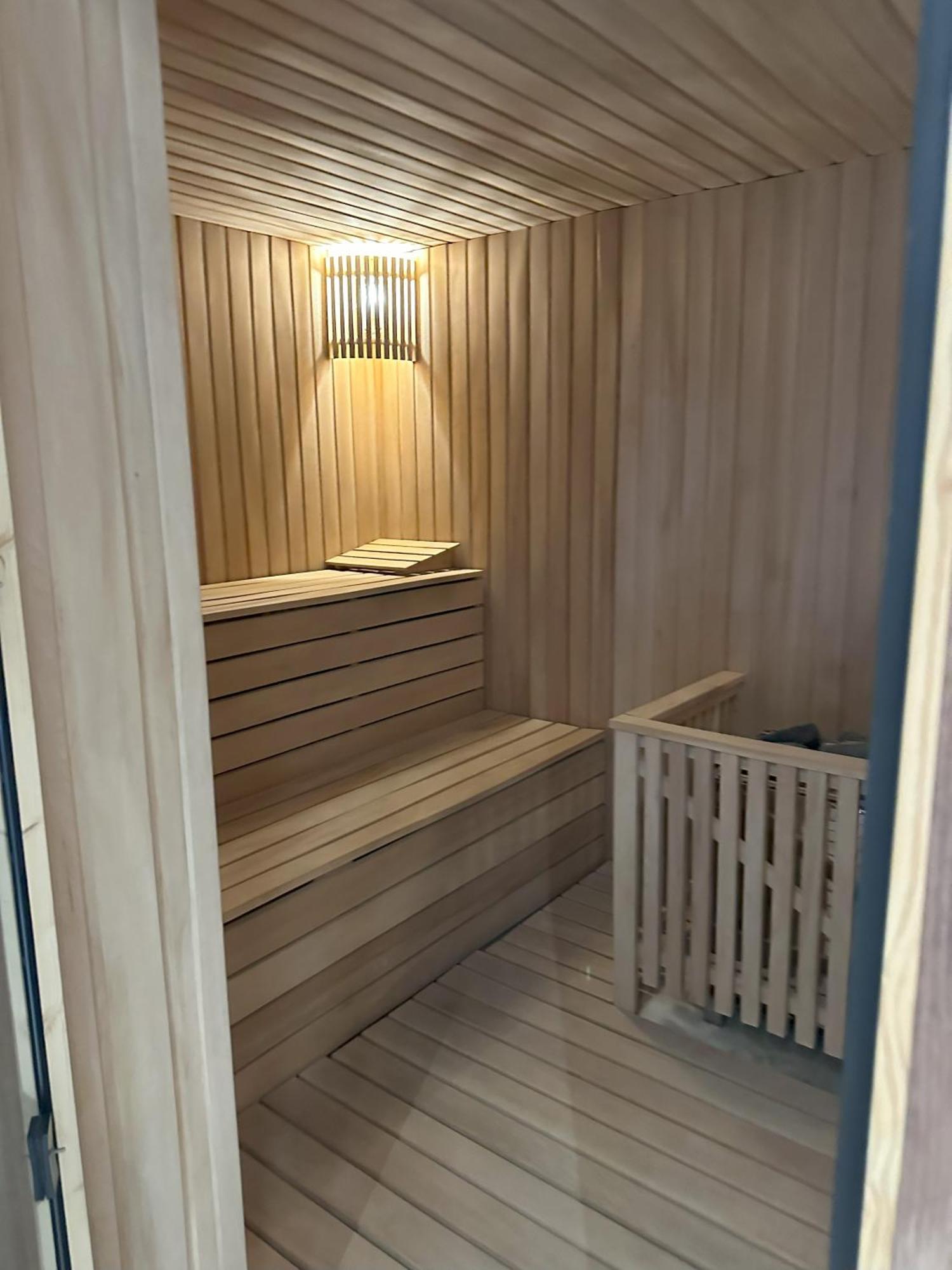 Bi Residence Sea View Luxury バトゥーミ エクステリア 写真