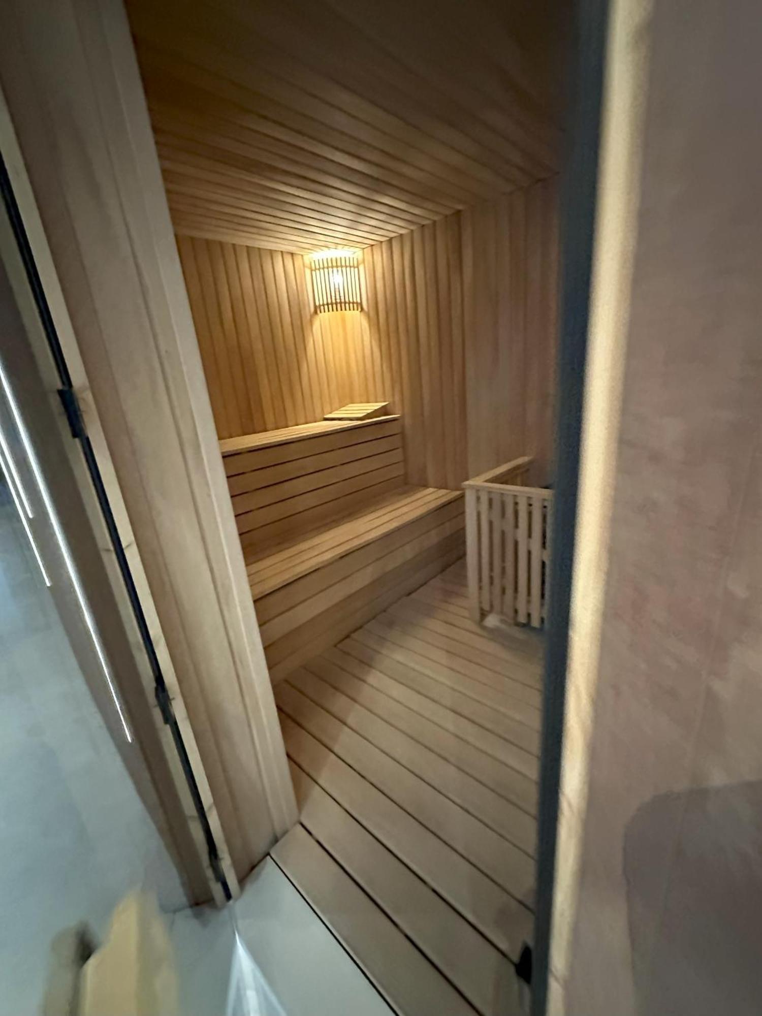 Bi Residence Sea View Luxury バトゥーミ エクステリア 写真
